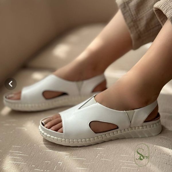 صندل زنانه طبی مدل پانتا رنگ سفید