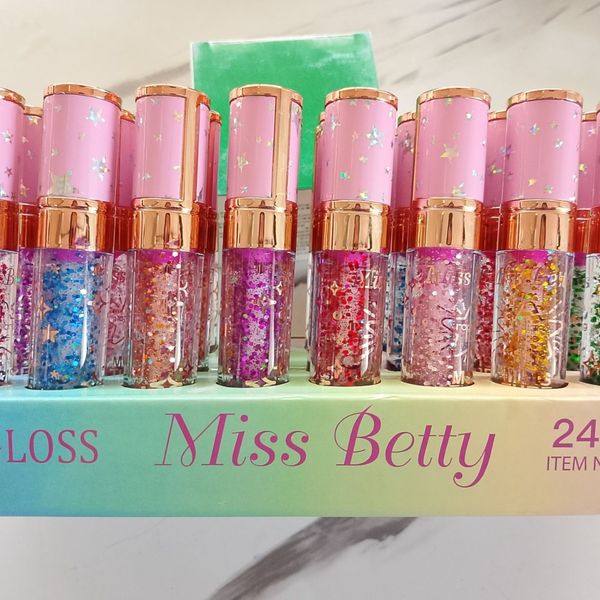 لیپ گلاس شاین دار رنگی جذاب برند Miss Betty