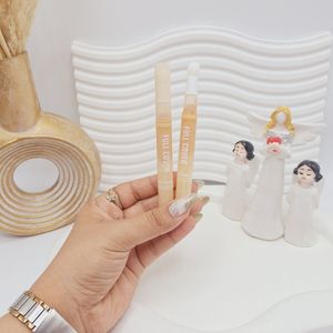 فروش اینترنتی کانسیلر قلمی پد دار تک رنگ برند Rimocoo