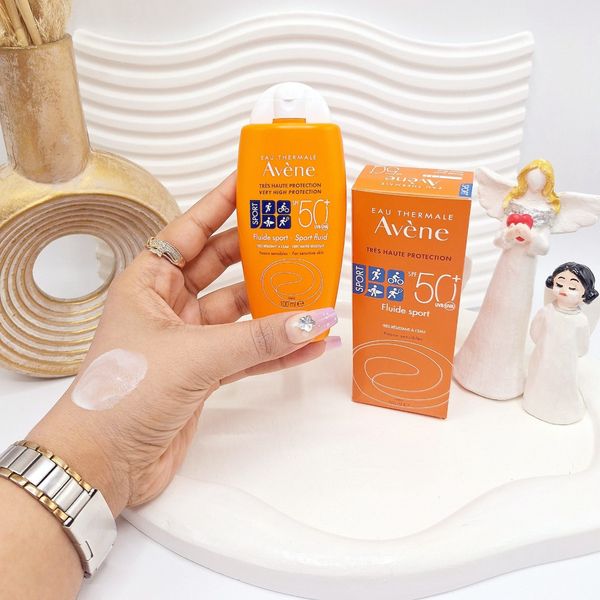 ضد آفتاب بی رنگ اسپورت SPF50 برند Avène