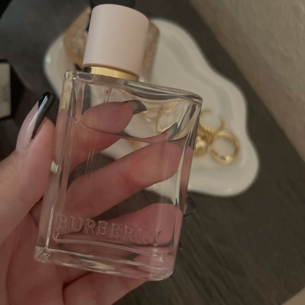 فروش اینترنتی تستر اروپایی عطر ادکلن باربری هر ادوپرفیوم زنانه | Burberry Her Eau de Par
