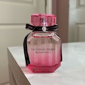 خرید انلاین تستر اروپایی عطر ویکتوریا سکرت بامب شل | Victoria Secret Bombshell 100ml