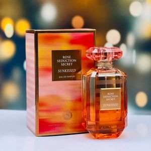 عطر فصل زنانه سکرت بامب شل ساندرنچد فراگرنس ورد - خنک گلی میوه ای - اصل