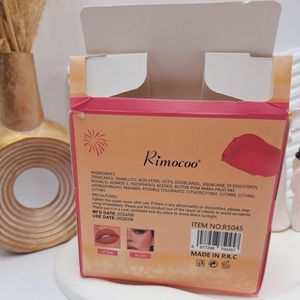 خرید اینترنتی رژگونه پد دار قلمی پیچی Rimocoo