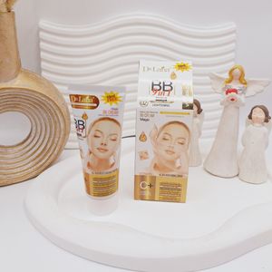 خرید آنلاین BB کرم دارای ویتامین سی با کاور بالا و پوشانندگی عیوب