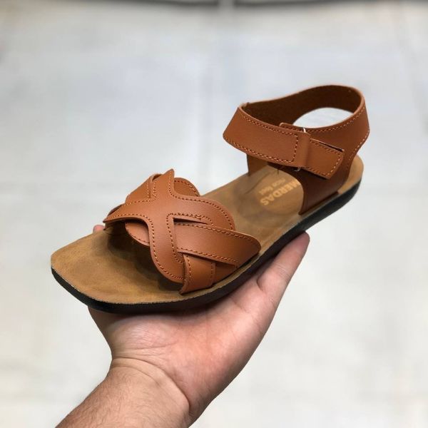 صندل پرستو دخترانه برند مرداس رنگ عسلی
