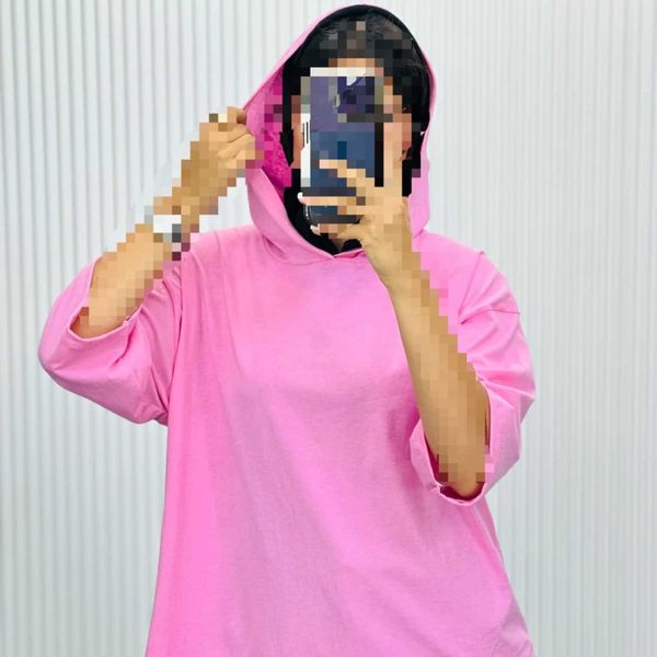 تیشرت کلاهدار