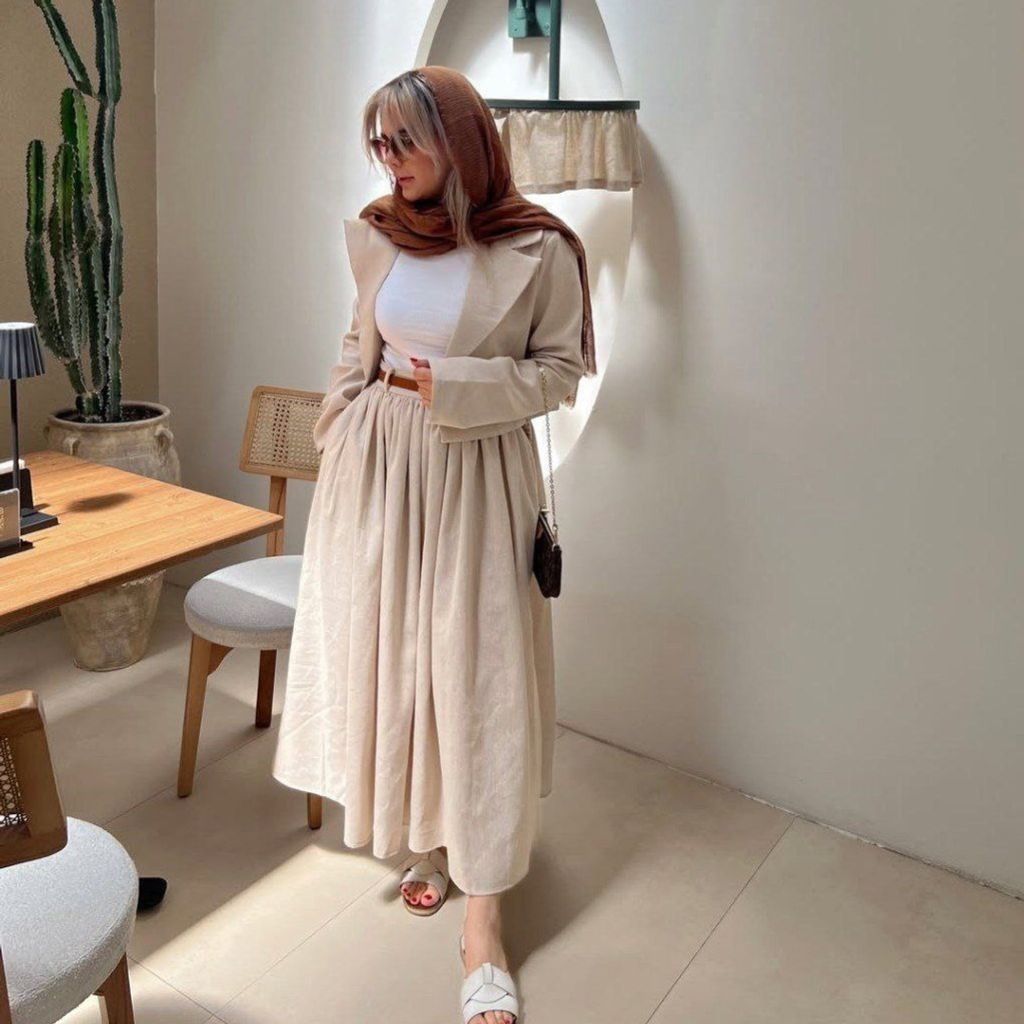 فروش اینترنتی کت دامن زنانه طرح ثریا
