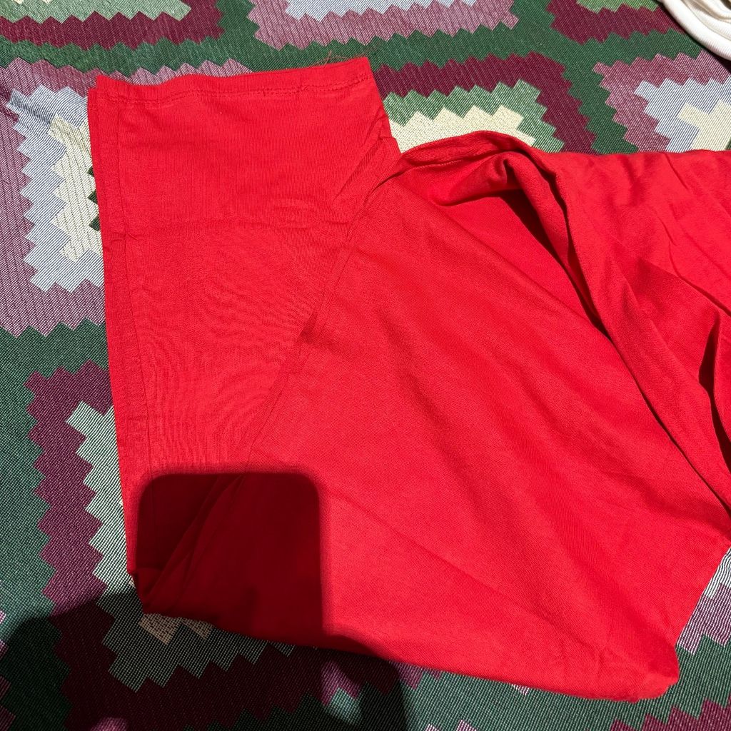 فروش اینترنتی ست راحتی توت فرنگی زنانه