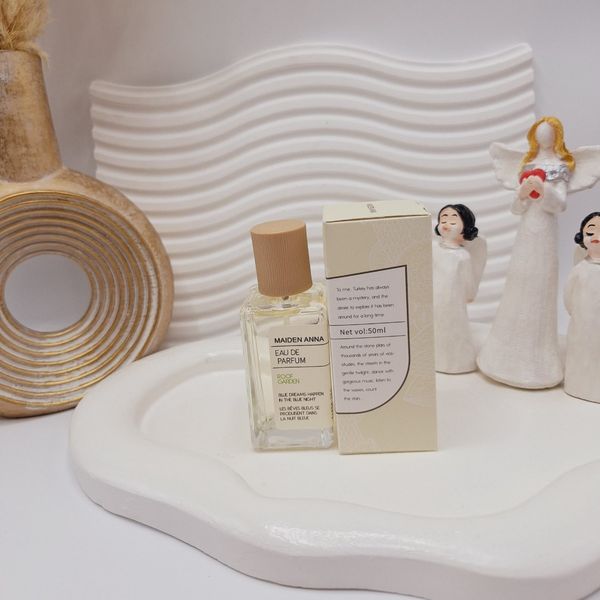 عطر بیکینی رایحه درخت و برگ (ROOF GARDEN) حجم 50 میل فوق العاده خوشبو با م