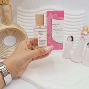 خرید آنلاین عطر بیکینی رایحه گل رز (ROSE GIRL) حجم 50 میل فوق العاده خوشبو با ماندگاری