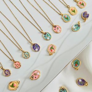 قیمت ارزان گردنبند استیل طرح مروارید و رز برجسته
