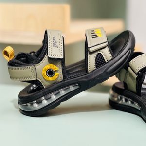 خرید اینترنتی قیمت صندل بچگانه اسپرت طرح کپسولی حلقه برند Kids کد 4022902