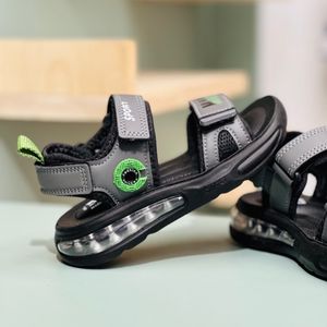 خرید اینترنتی قیمت صندل بچگانه اسپرت طرح کپسولی حلقه برند Kids کد 4022902