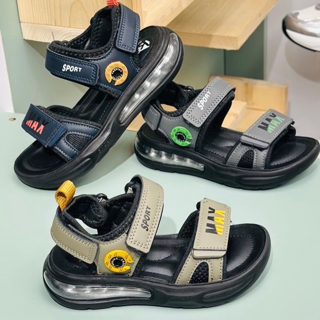 خرید اینترنتی قیمت صندل بچگانه اسپرت طرح کپسولی حلقه برند Kids کد 4022902