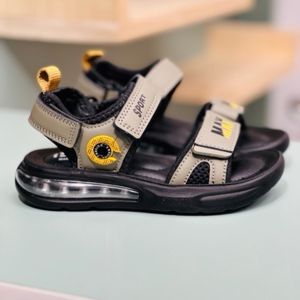 قیمت صندل بچگانه اسپرت طرح کپسولی حلقه برند Kids کد 4022902