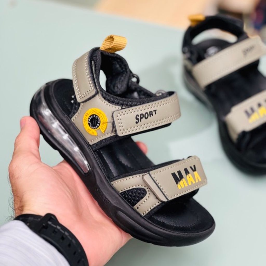 خرید اینترنتی قیمت صندل بچگانه اسپرت طرح کپسولی حلقه برند Kids کد 4022902