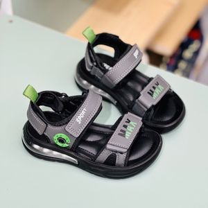 خرید اینترنتی قیمت صندل بچگانه اسپرت طرح کپسولی حلقه برند Kids کد 4022902