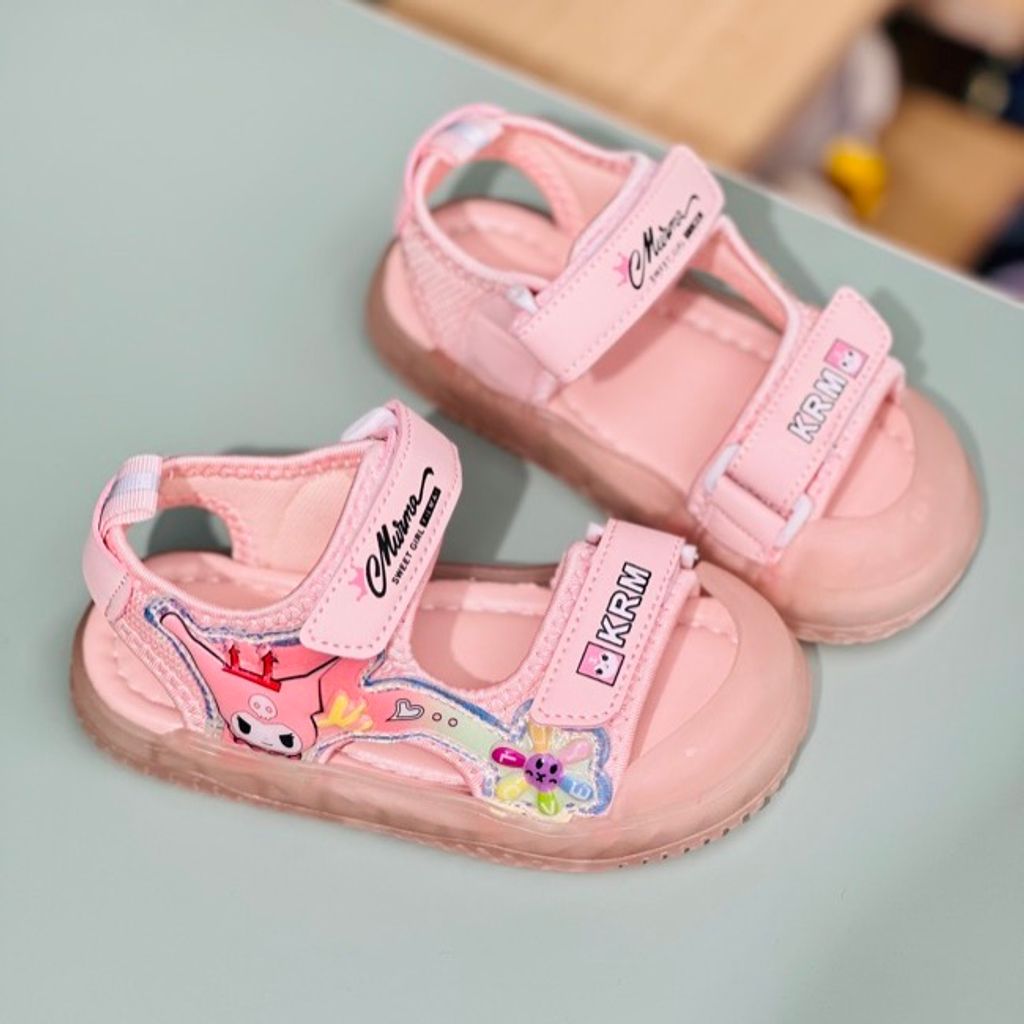 خرید اینترنتی قیمت صندل بچگانه طرح کرومی گل برند A+B کد 4022901