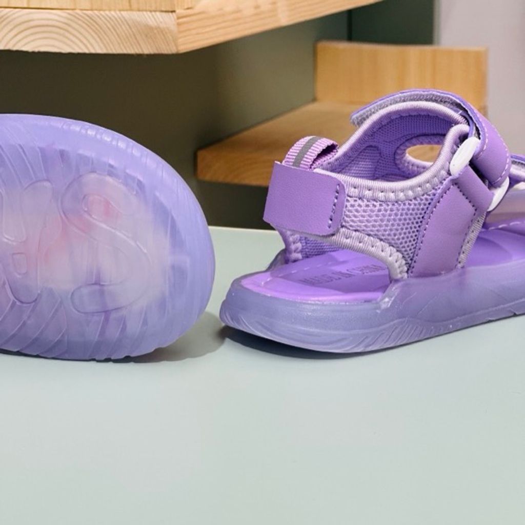 خرید اینترنتی قیمت صندل بچگانه طرح کرومی گل برند A+B کد 4022901