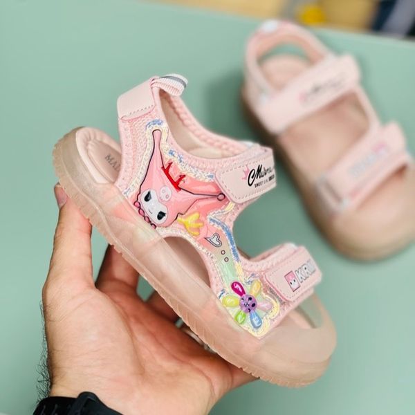 صندل بچگانه طرح کرومی گل برند A+B کد 4022901