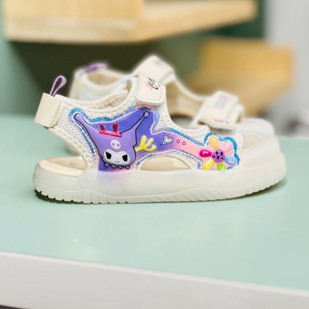 خرید اینترنتی قیمت صندل بچگانه طرح کرومی گل برند A+B کد 4022901