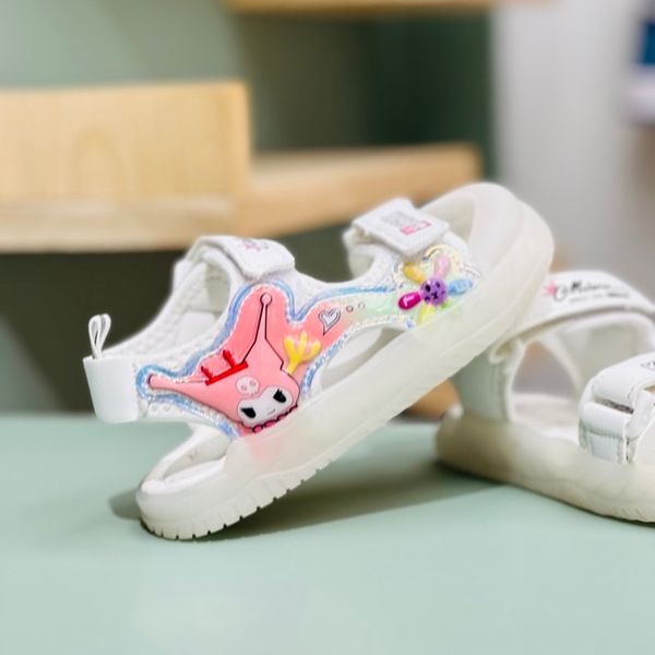 صندل بچگانه طرح کرومی گل برند A+B کد 4022901