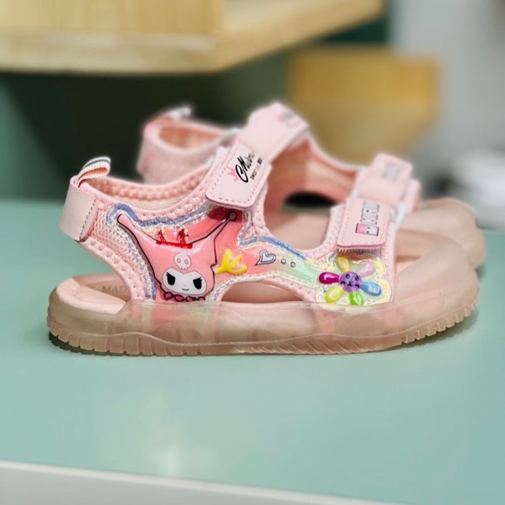 خرید اینترنتی قیمت صندل بچگانه طرح کرومی گل برند A+B کد 4022901