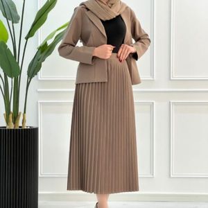 خرید انلاین کت دامن پلیسه