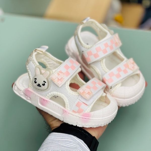 صندل بچگانه طرح ربیت برند winstar کد 4022903