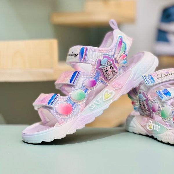 صندل بچگانه وارداتی طرح مادمازل برند Winstar کد 4030302