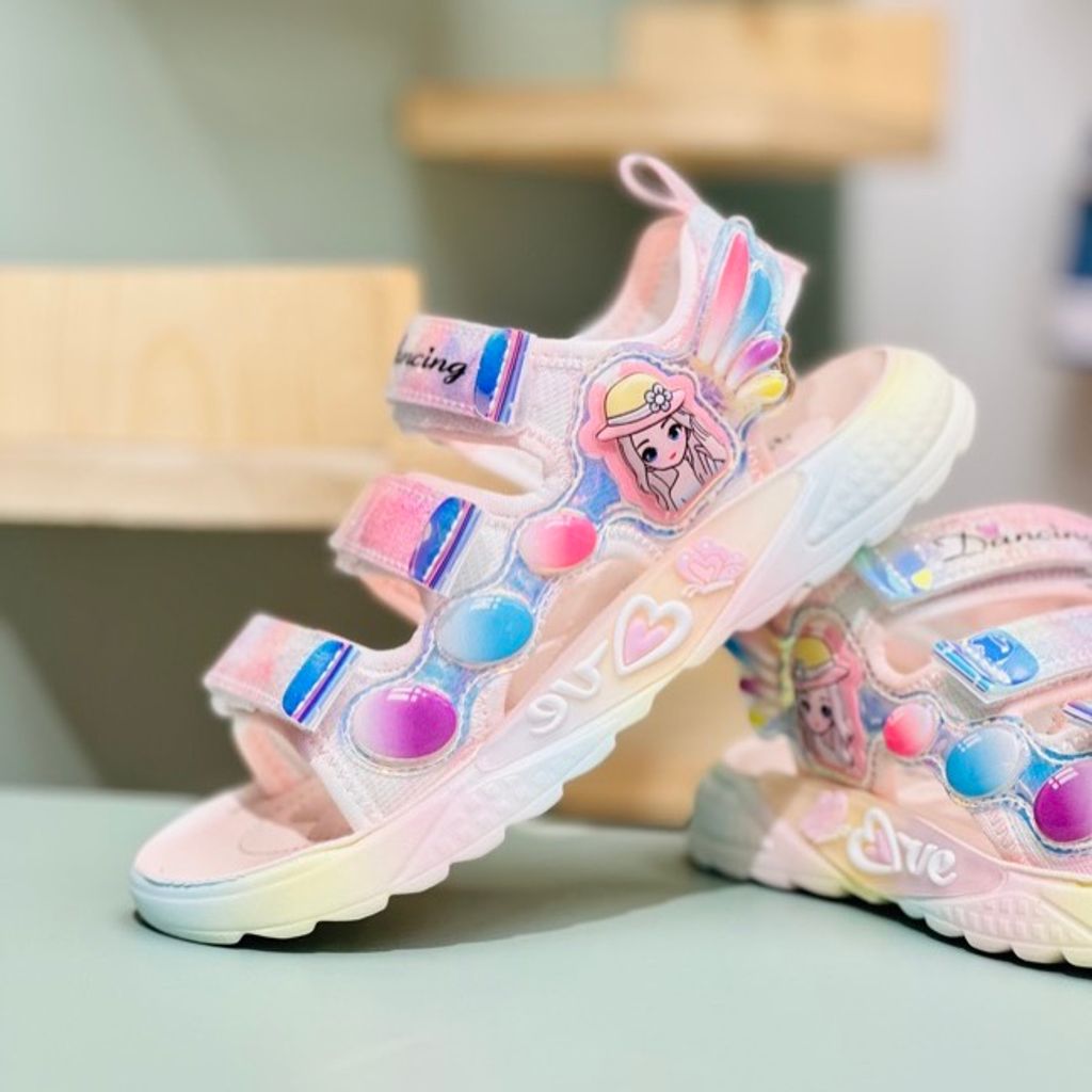 خرید اینترنتی قیمت صندل بچگانه وارداتی طرح مادمازل برند Winstar کد 4030302