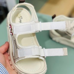 خرید اینترنتی قیمت صندل بچگانه وارداتی طرح Crossfit برند Winstar کد 4030301