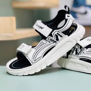 خرید اینترنتی قیمت صندل بچگانه وارداتی طرح Crossfit برند Winstar کد 4030301