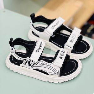 خرید اینترنتی قیمت صندل بچگانه وارداتی طرح Crossfit برند Winstar کد 4030301