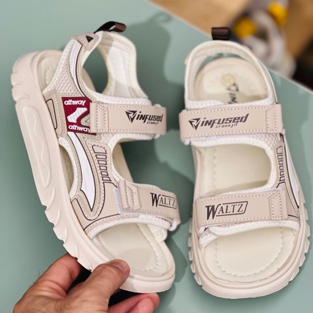 خرید اینترنتی قیمت صندل بچگانه وارداتی طرح Crossfit برند Winstar کد 4030301