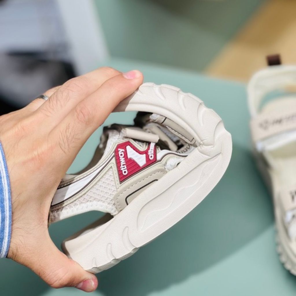 خرید اینترنتی قیمت صندل بچگانه وارداتی طرح Crossfit برند Winstar کد 4030301