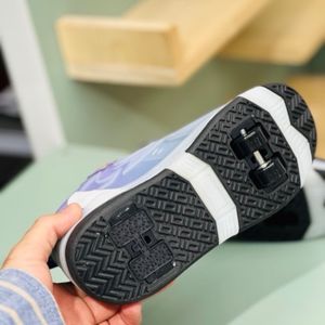 قیمت ارزان کتونی بچگانه اسکیتی دو نایک چراغدار کد 4030403