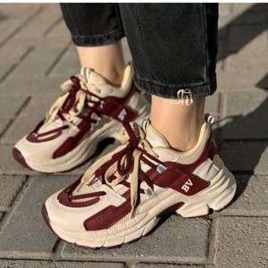 خرید اینترنتی کفش لژدار زنانه مدل الفا رنگ کرم زرشکی