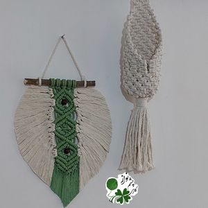 خرید آنلاین آویز مکرومه بافی برگ سلطنتی دو رنگ طرح چشم نواز