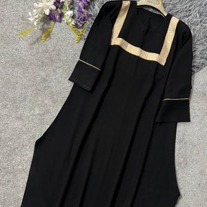 قیمت عبایی زنانه طرح نوار طلایی