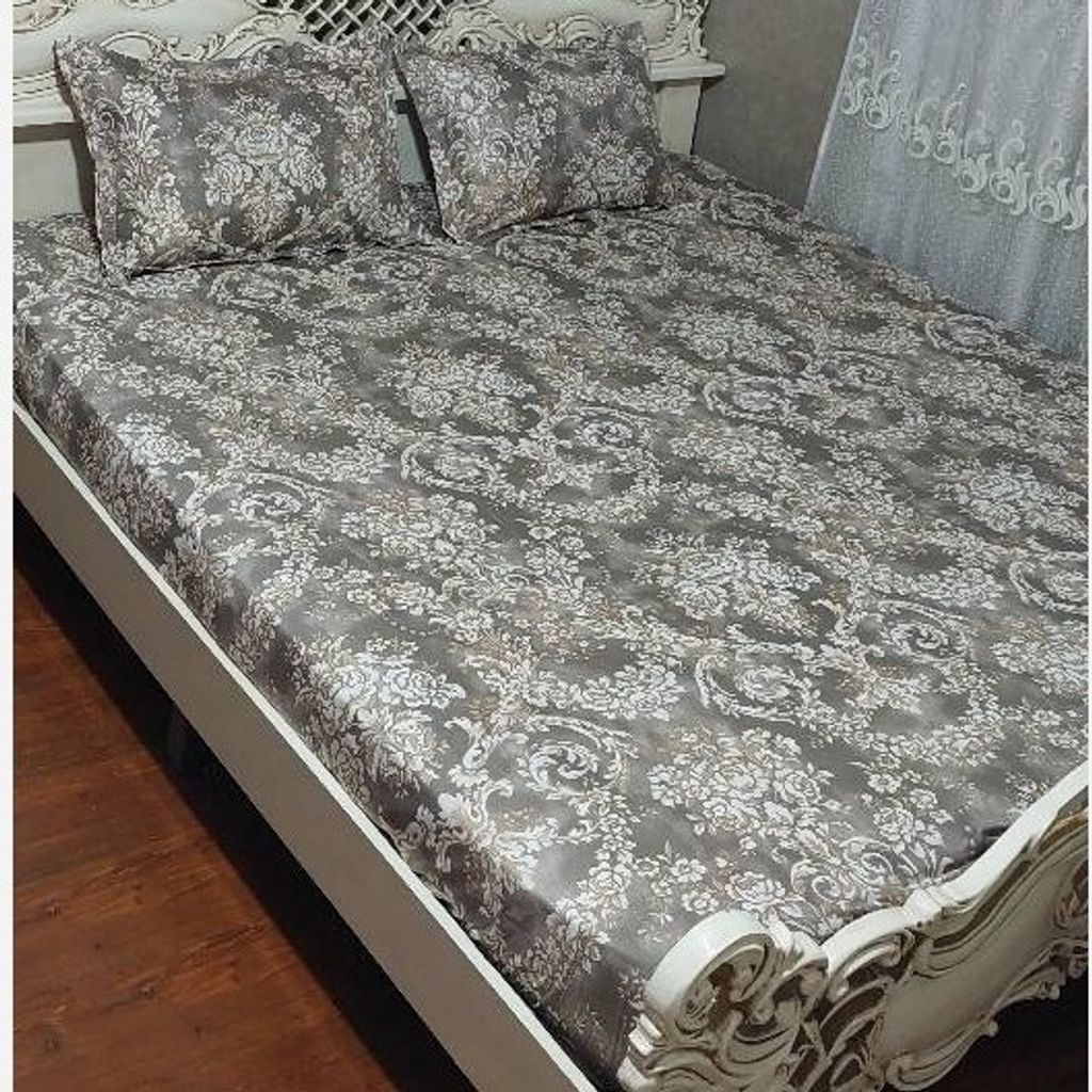 قیمت ارزان روتختی دونفره کرمی رنگ روتختی قهوه ای روکش تشک دونفره زمینه کرم قهوه ای