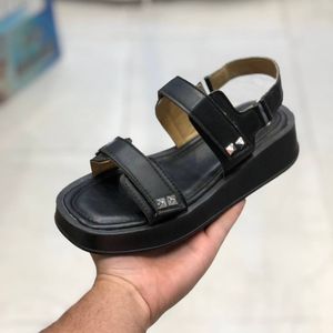 فروش اینترنتی صندل زنانه رکابدار مدل دیبا رنگ مشکی
