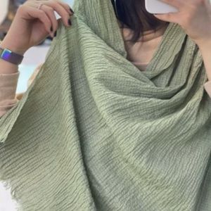 خرید انلاین شال پفکی ریشه پرزی