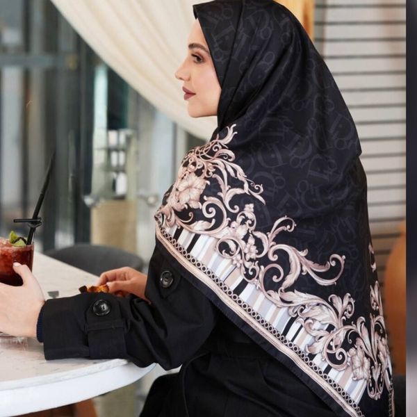 روسری ابریشم توییل قواره 140 کد 17