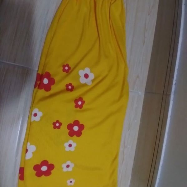 شلوارک گلدار زنانه
