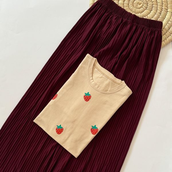تیشرت توت فرنگی