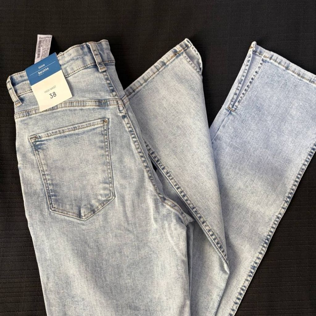 قیمت ارزان شلوار جین زنانه برند Bershka
