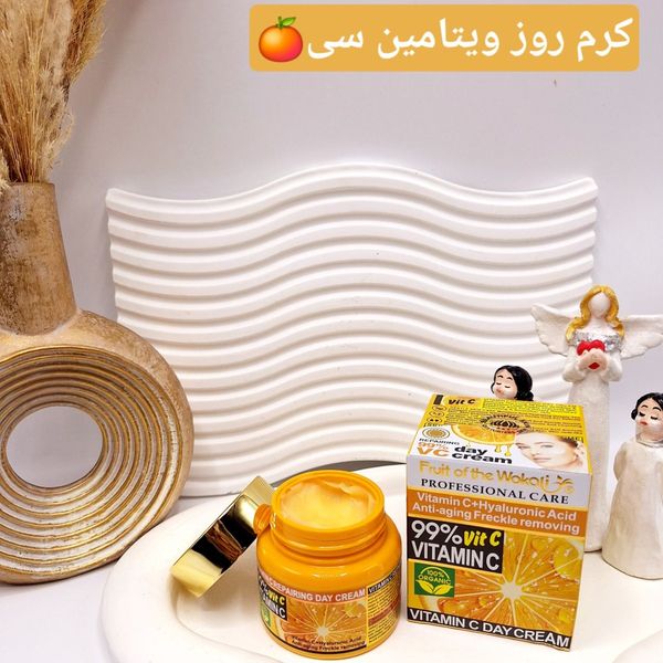 کرم جوانساز و ضد لک و روشن کننده قوی (روز) ویتامین سی برند وکالی اصل