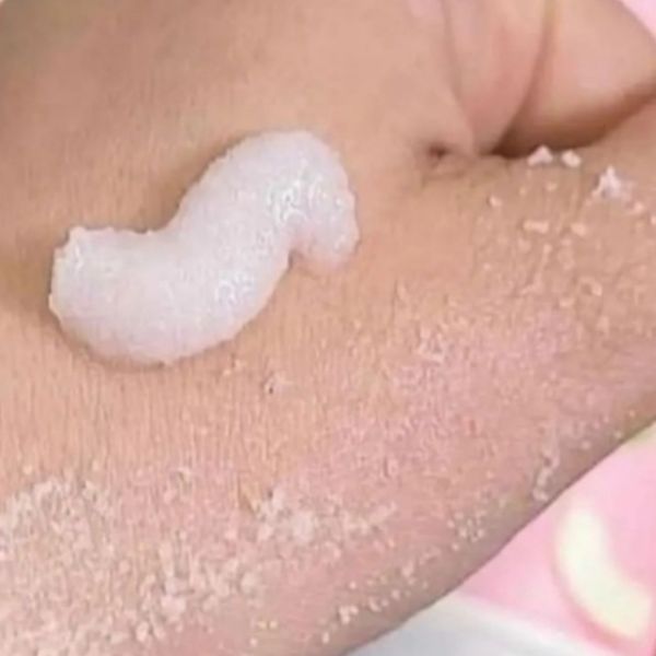 نمک بدن هلو حجم 430 گرم برند بیوآکوا
